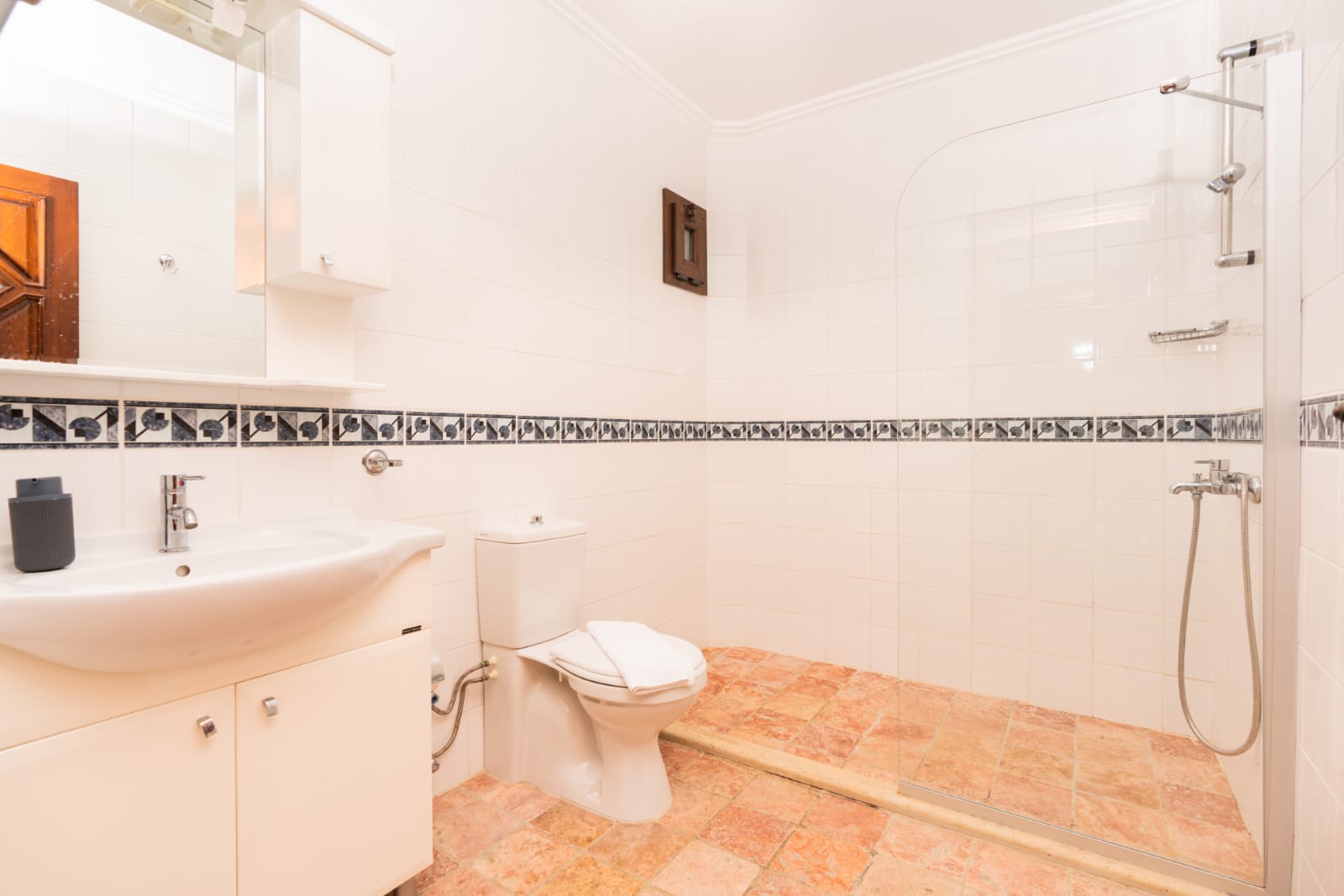 Bathroom in Villa Salice, villa holidays in Kalkan, Turkey