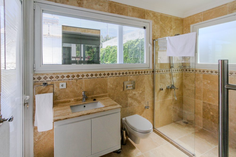 Bathroom in Villa Ketchy, villas to rent in Kalkan, Turkey