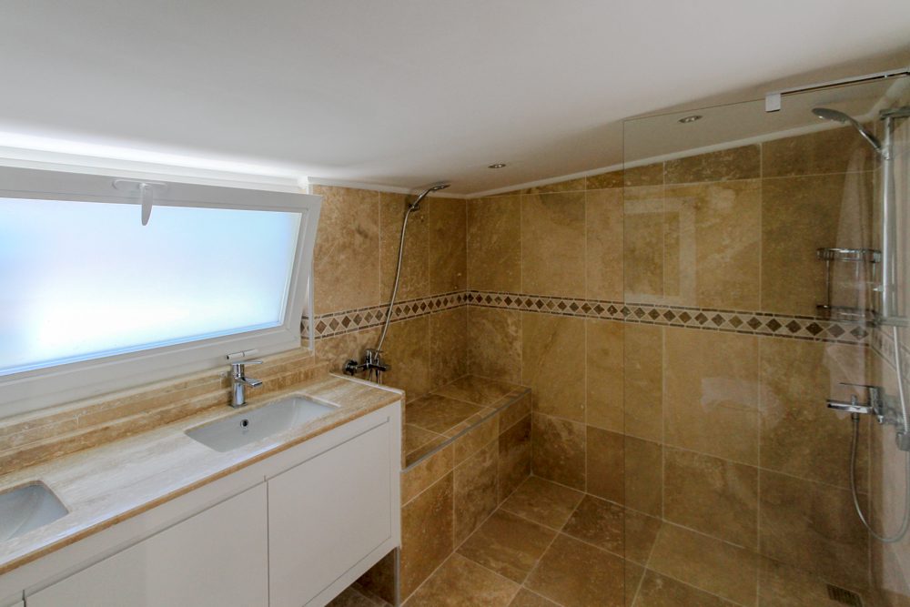 Bathroom in Villa Ketchy, villas to rent in Kalkan, Turkey