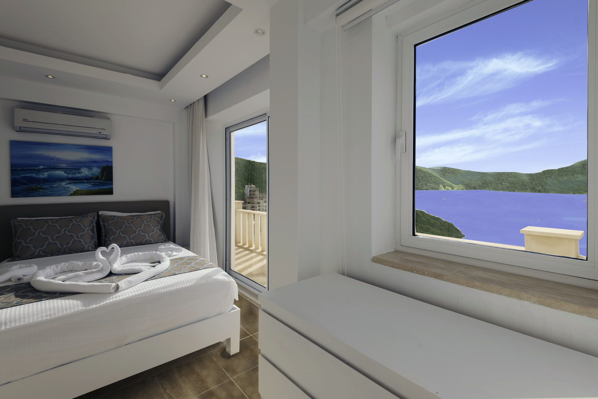 Double bedroom and bathroom with balcony in Villa Ketchy, villas to rent in Kalkan, Turkey