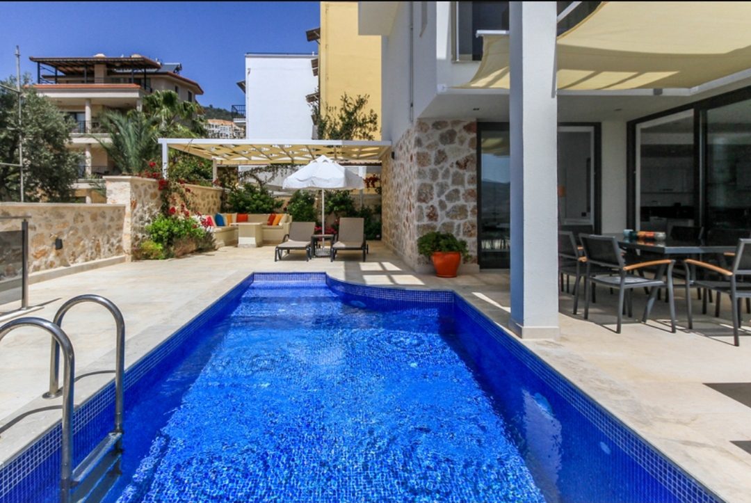 Outdoor pool in Zenato Apartment, villas to rent in Kalkan, Turkey