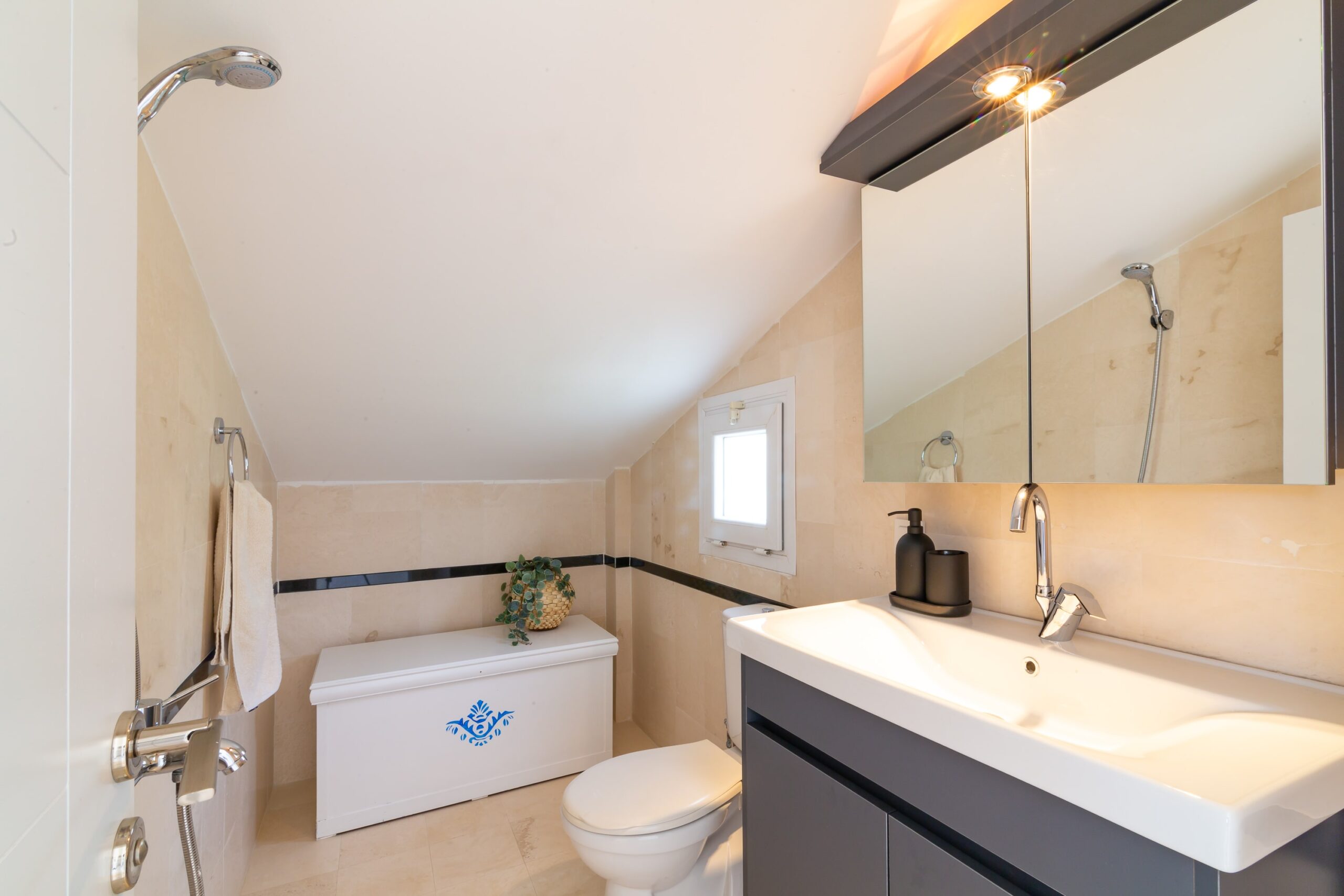 Bathroom in The Grove, villas to rent in Kalkan, Turkey