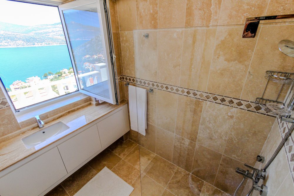 Bathroom in Villa Ketchy, villas to rent in Kalkan, Turkey