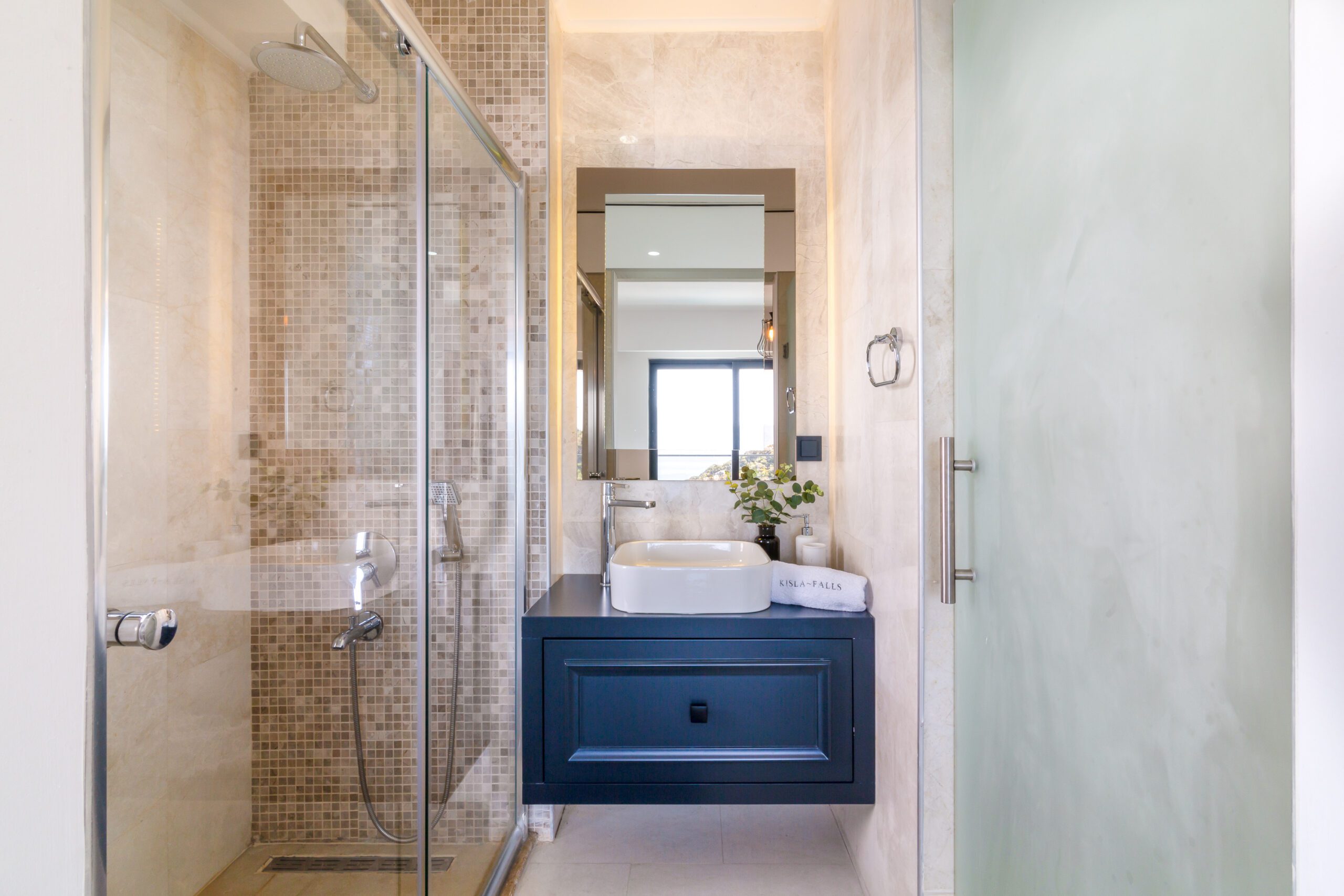 Bathroom in Villa Kisla Falls, villas to rent in Kalkan, Turkey