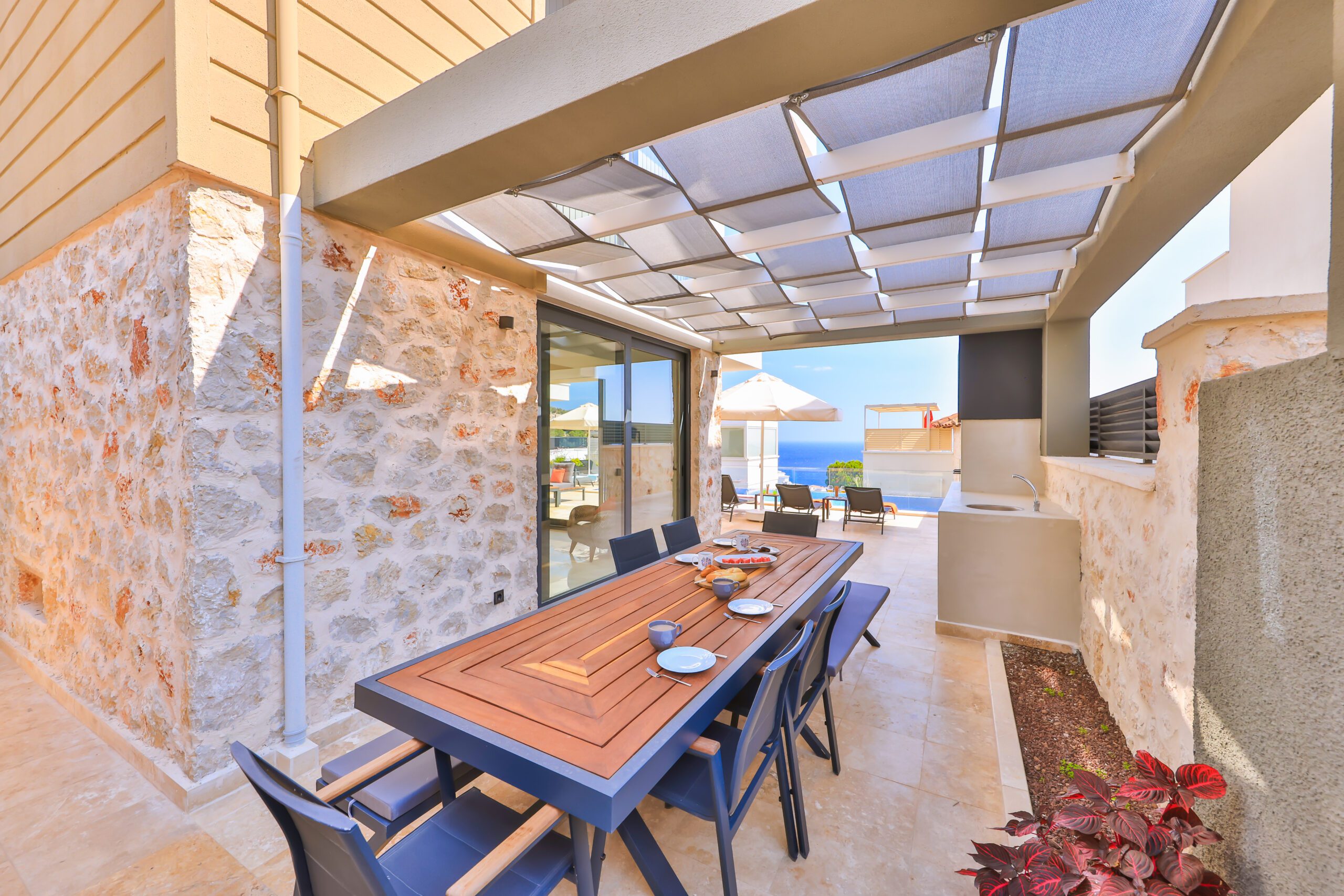 Outdoor dining area at Villa Sura, holiday villas to rent in Kalkan, Turkey