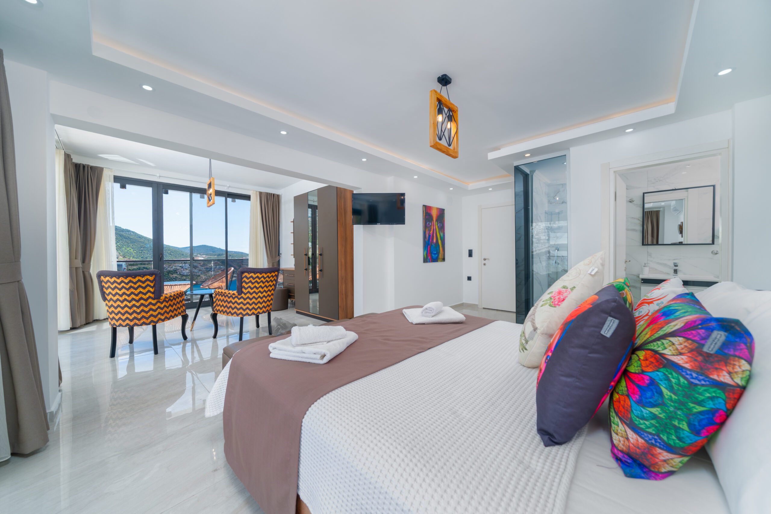 Double bedroom and bathroom with balcony in Villa Tekin, villa holidays in Kalkan, Turkey