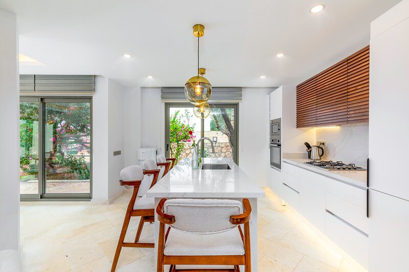 Fully-equipped kitchen with breakfast bar in Villa Bahce, villas to rent in Kalkan, Turkey